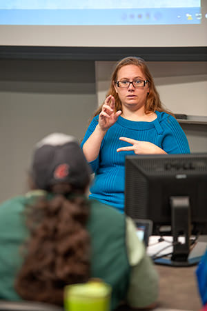 H3 Kim-Ross-interpreter-300 (1)